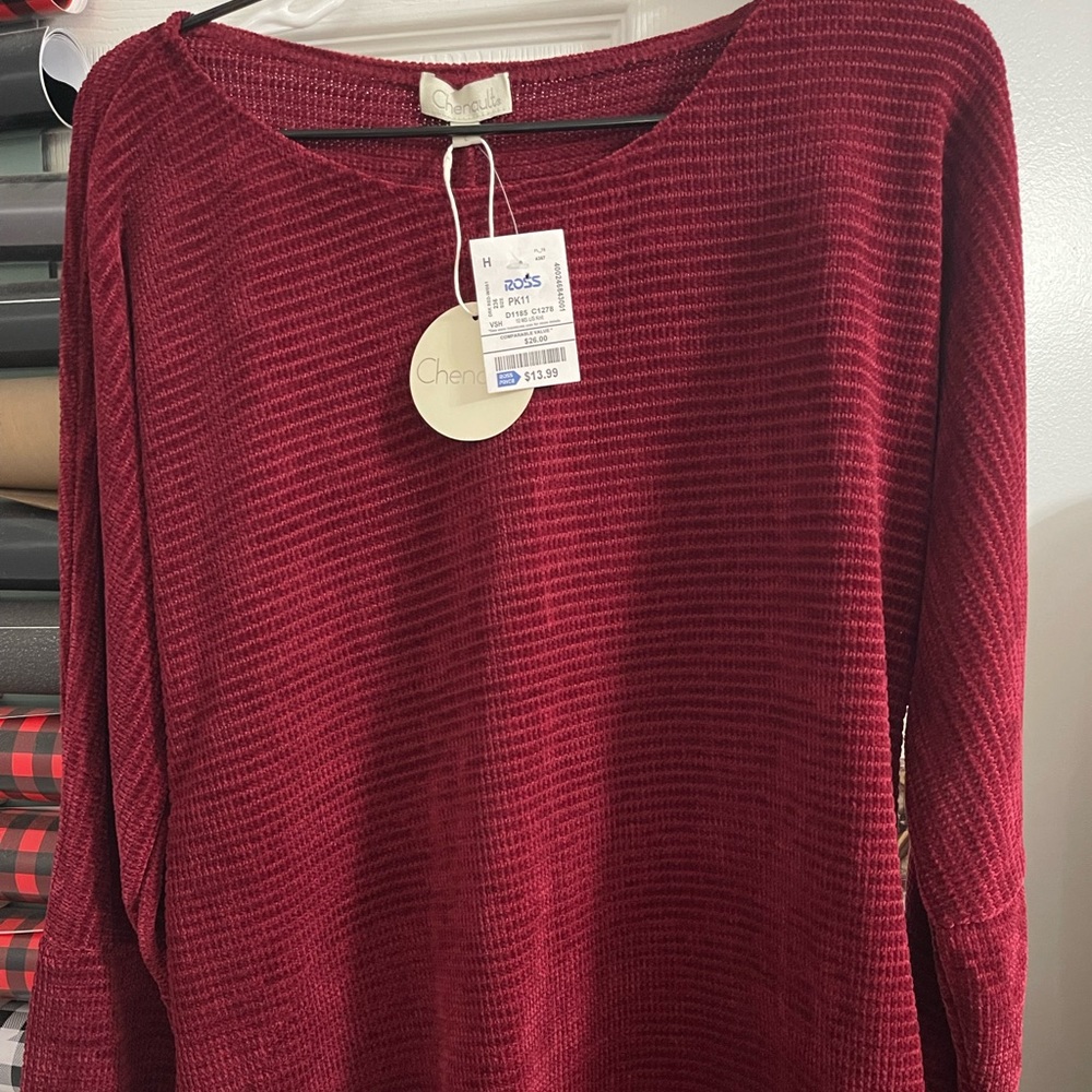 Brand new burgundy sweater by Chennault